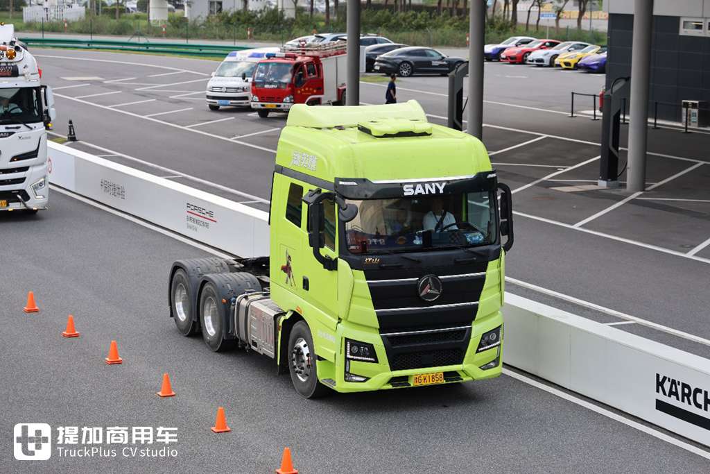 It’s hard to believe there are so many modified trucks in China; the STC Truck Culture Festival surprised me in so many ways!