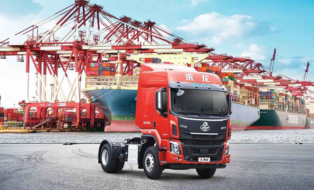 Powerful, Lightweight, and Fuel-Efficient: The Dongfeng Liuzhou Chenglong H5 Becomes the New Favorite for Port Transportation