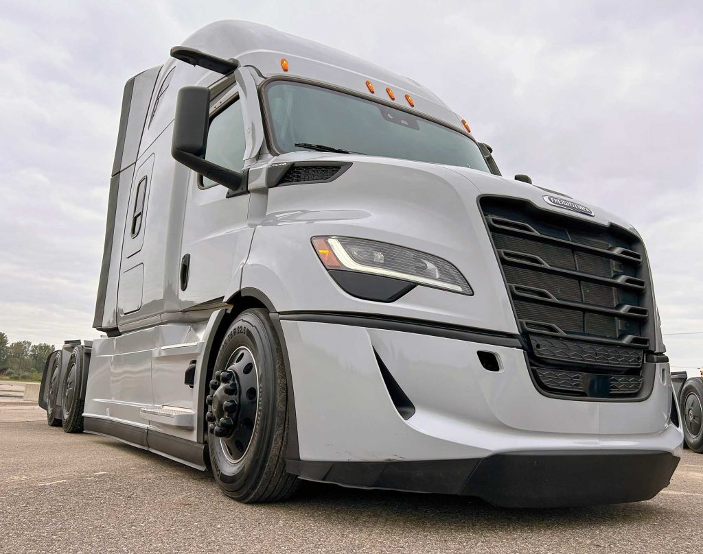 The Best-Selling Class 8 Flagship Truck in North America, the Fifth-Generation Freightliner Cascadia Sleeper Launches