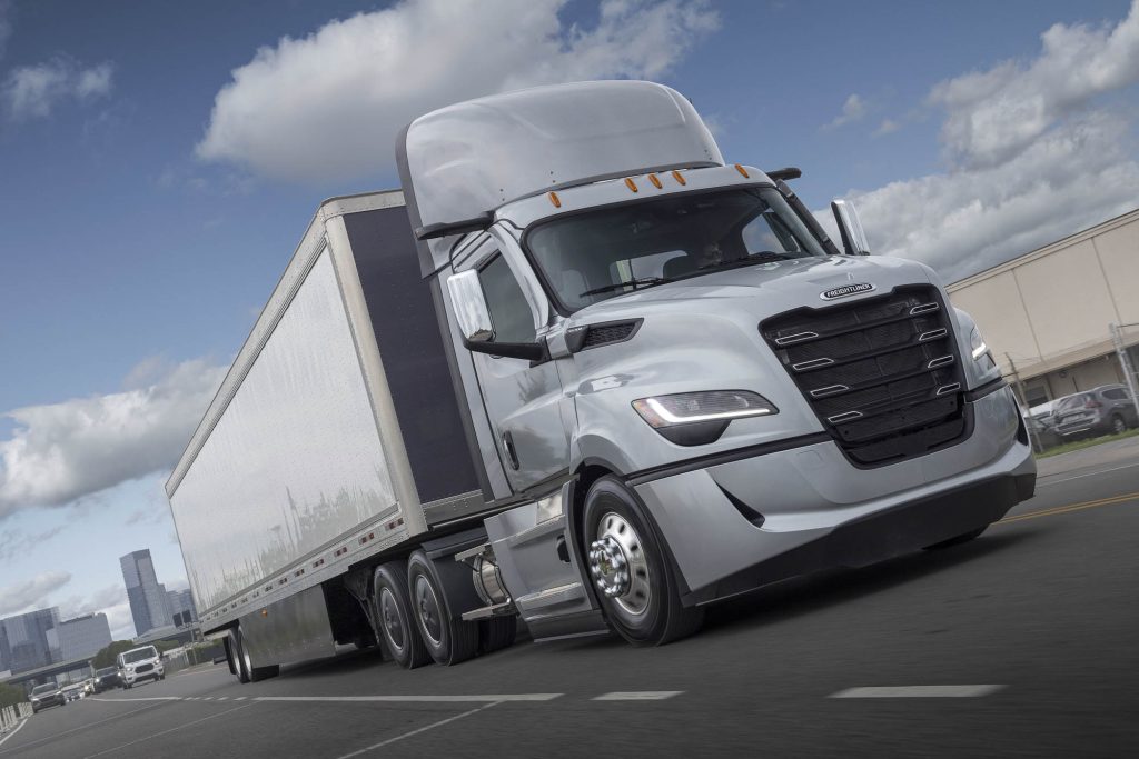 The Best-Selling Class 8 Flagship Truck in North America, the Fifth-Generation Freightliner Cascadia Sleeper Launches