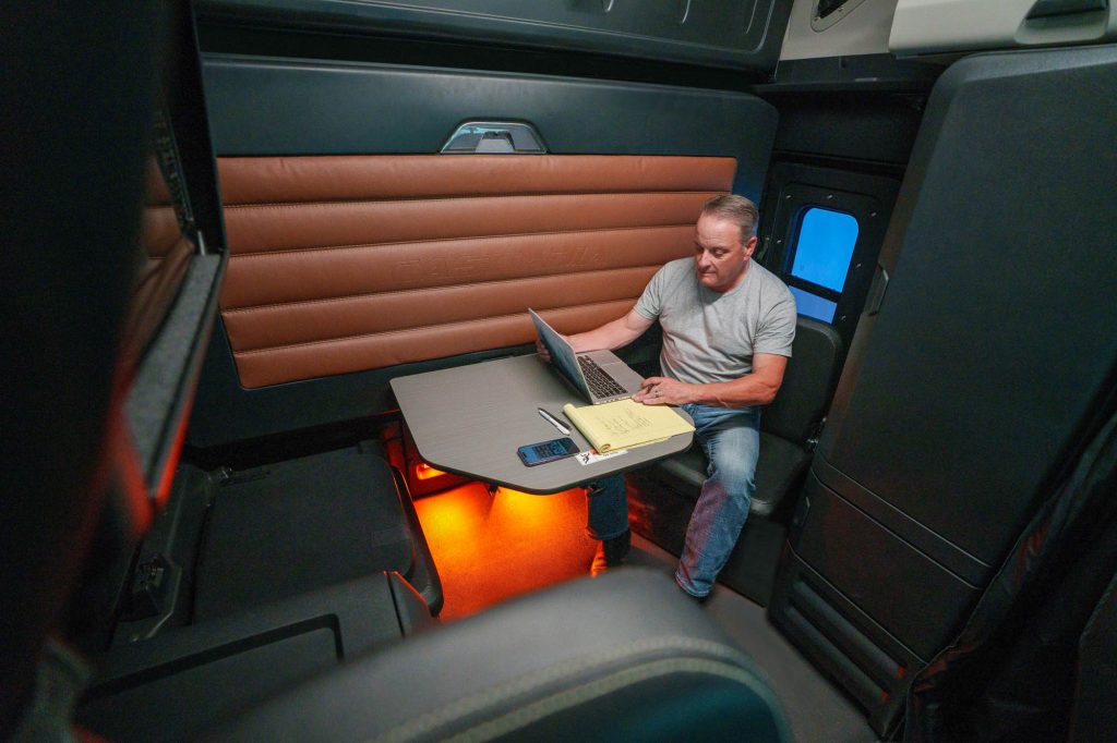 The Best-Selling Class 8 Flagship Truck in North America, the Fifth-Generation Freightliner Cascadia Sleeper Launches