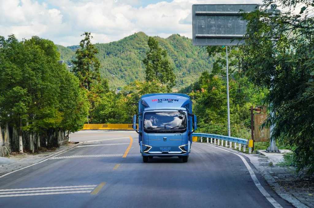 Over 3,500 km Extreme Challenge: Will the landking EHPro Super Electric Truck Break the Ceiling of Electric Trucks?