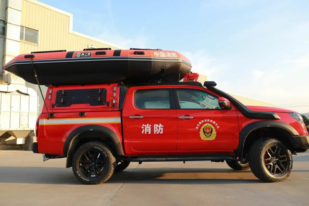 JAC Pickup: The Vanguard of Rescue! 168 JAC T8PRO Night Hawk Fire Rescue Pickup Trucks Begin Delivery