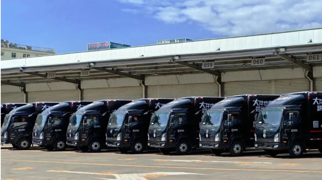 Top Eight in Sales! XCMG's New Energy Light Trucks Rise Strongly