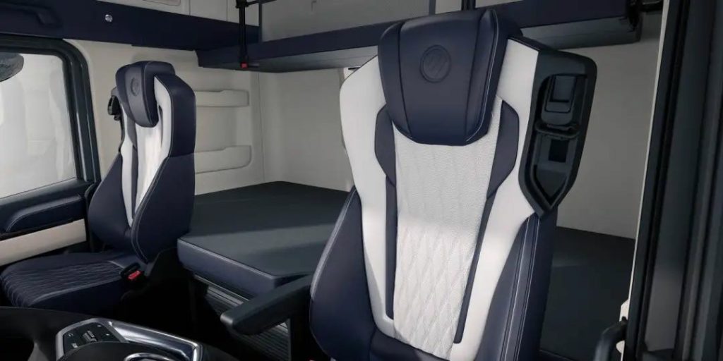 Let China Redefine Global Heavy Truck Standards! Foton Auman Galaxy 7 Makes a Grand Debut