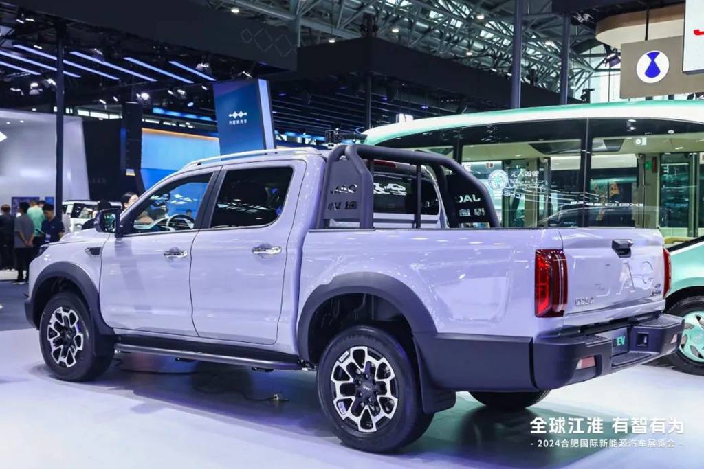 Global Movement, Moving Forward! The All-New Han Tu EV Unveiled at the 2024 Hefei International New Energy Vehicle Exhibition