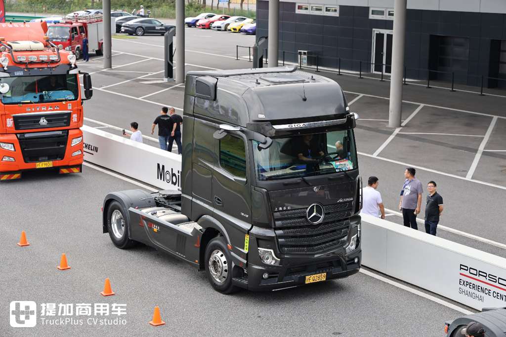 It’s hard to believe there are so many modified trucks in China; the STC Truck Culture Festival surprised me in so many ways!