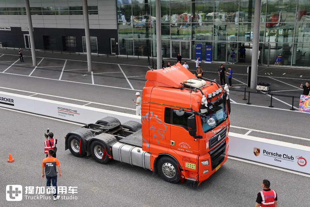 It’s hard to believe there are so many modified trucks in China; the STC Truck Culture Festival surprised me in so many ways!