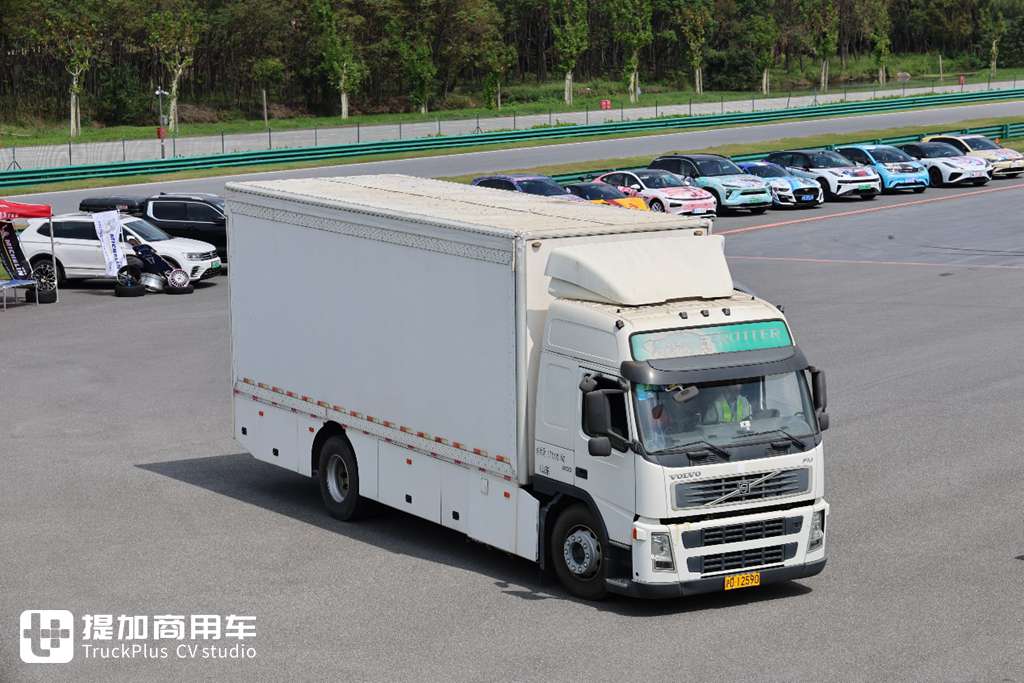 It’s hard to believe there are so many modified trucks in China; the STC Truck Culture Festival surprised me in so many ways!