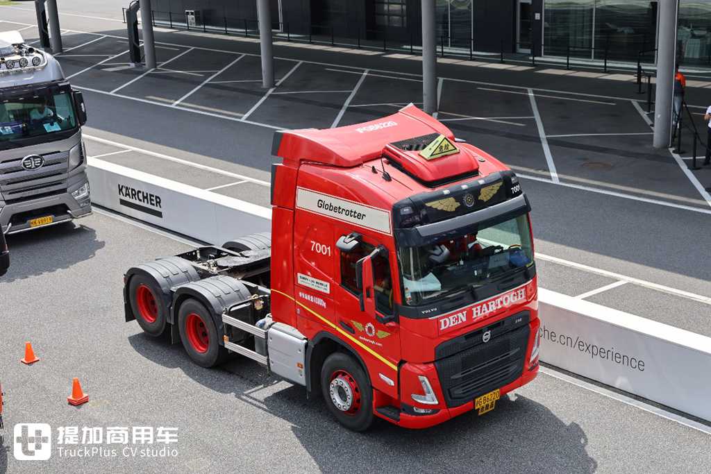 It’s hard to believe there are so many modified trucks in China; the STC Truck Culture Festival surprised me in so many ways!