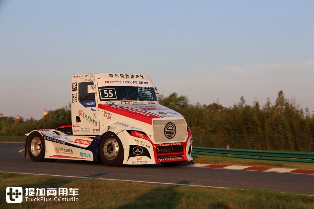 It’s hard to believe there are so many modified trucks in China; the STC Truck Culture Festival surprised me in so many ways!