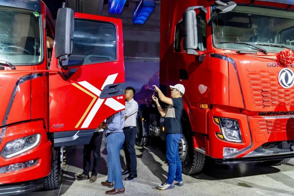 New Breakthrough in Overseas Markets! Successful Launch of Dongfeng Xinjiang X Series in Vietnam