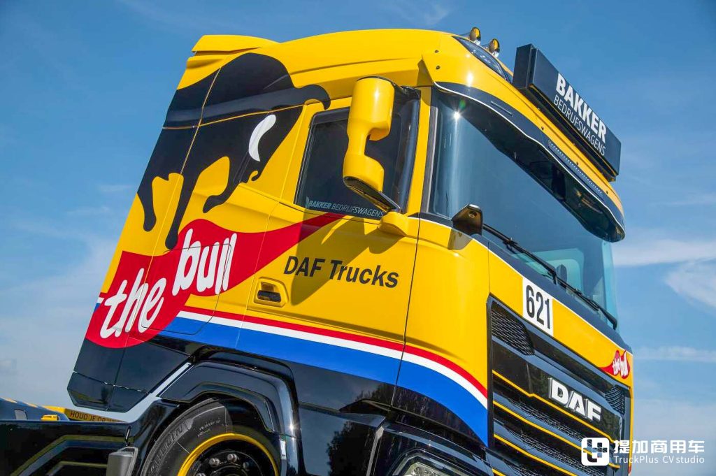 Honoring the Legendary Twin-Engine Dakar Racer: The DAF XG The Bull Special Edition Debuts