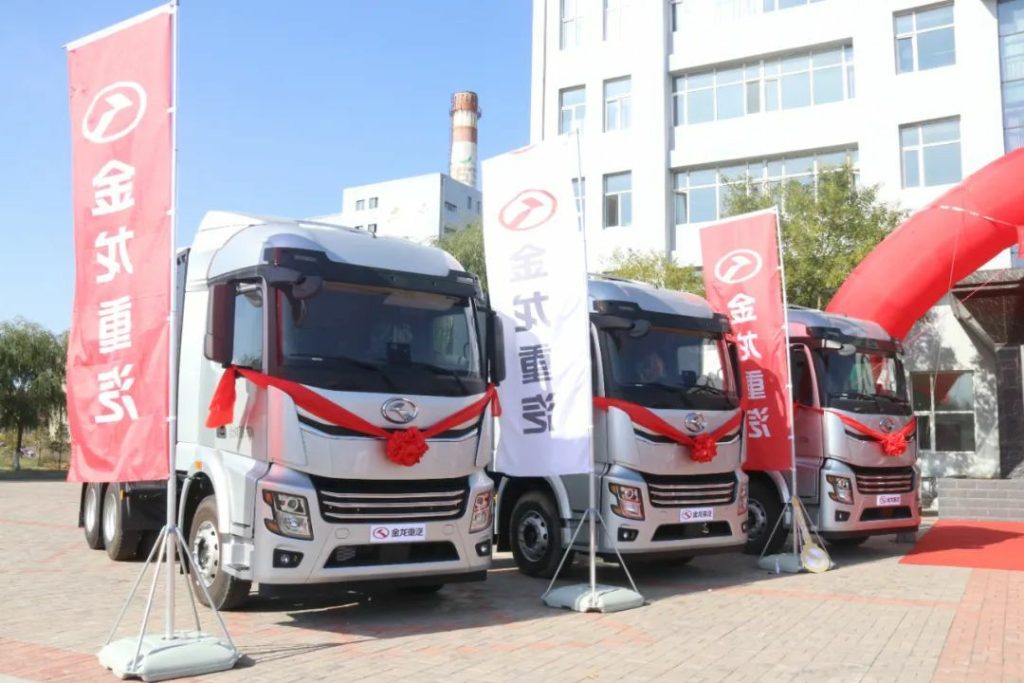 First Batch Delivered! King Long New Energy Heavy Trucks Help Ordos Take a Leap Forward in Heavy Truck Electrification