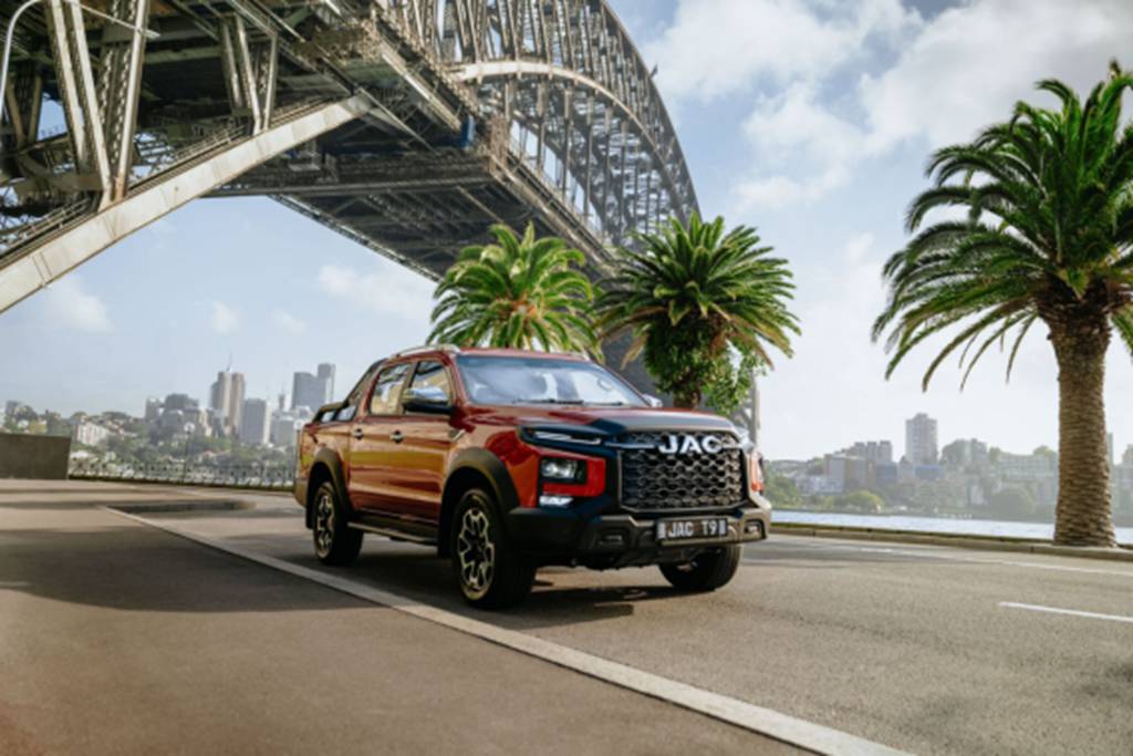 JAC Pickup Trucks: 44,200 Units Exported from January to October, Crowned China's No. 1 Pickup Exporter