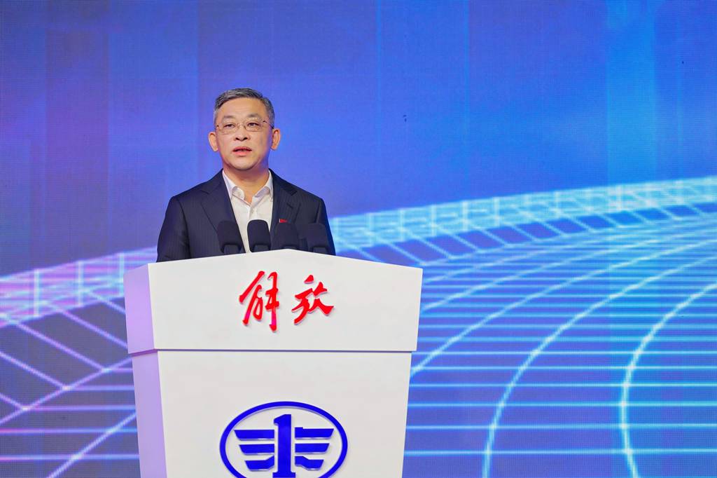 FAW Jiefang J7 Chuangling Edition Tractor Truck Grand Launch!