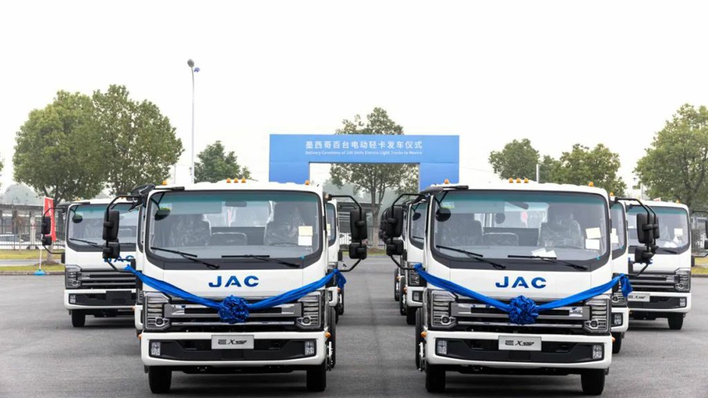 Jiangqi Group Delivers 100 Electric Light Trucks to Mexico
