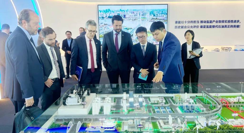 FTXT Signs Hydrogen Energy Cooperation Memorandum with Multiple Brazilian Government and Enterprise Institutions
