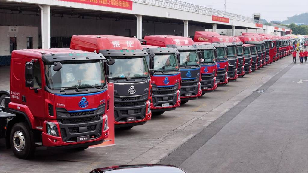 70 Years of Hard Work, Dongfeng Liuqi Wins Multiple Honors