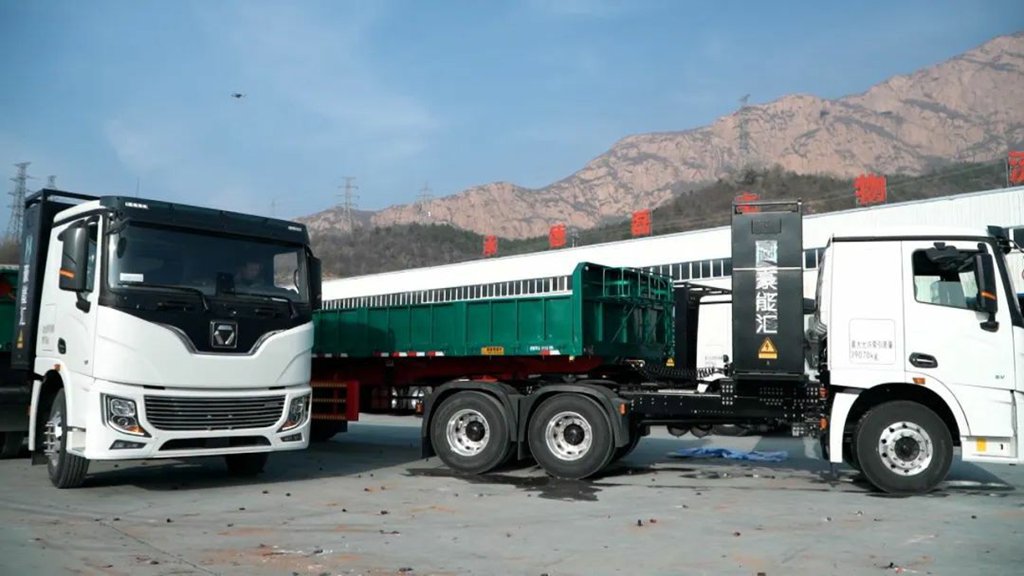 The Greenest Delivery! XCMG's Pure Electric Heavy Trucks Launched in Beijing