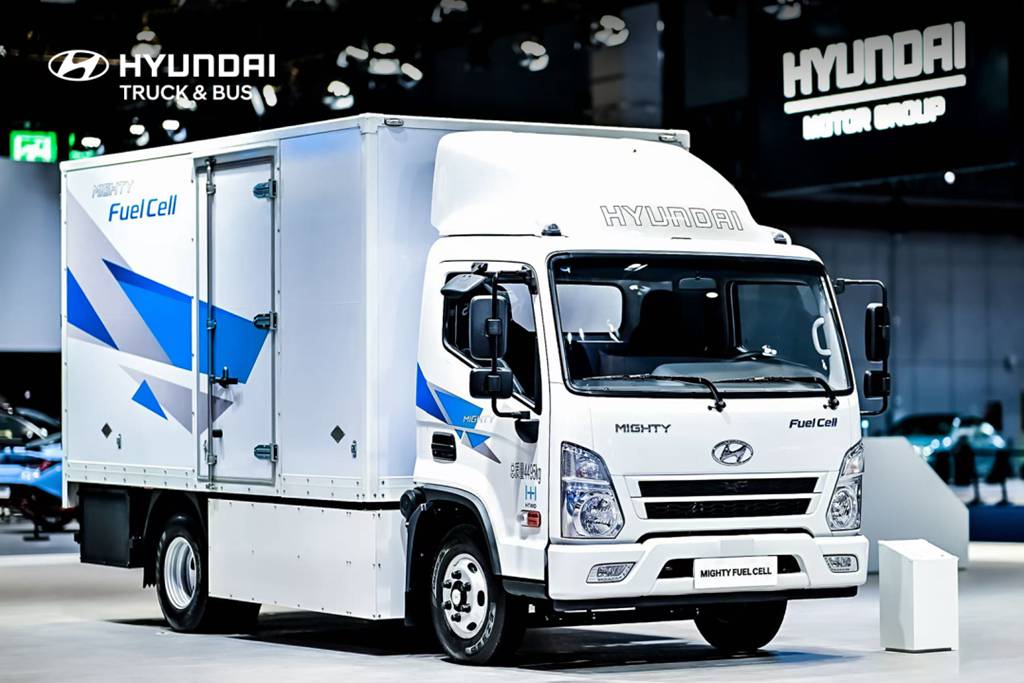 Leading the Future of Green Logistics: Hyundai Commercial Vehicle's MIGHTY Fuel Cell Shines at CIIE