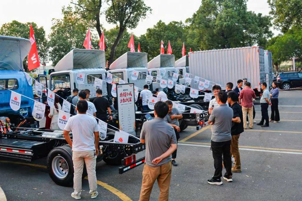 China National Heavy Duty Truck (CNHTC) Unveils the All-New HOWO Haijiang PRO in Guangzhou: A Complete Overhaul Leading a New Era of Light Trucks