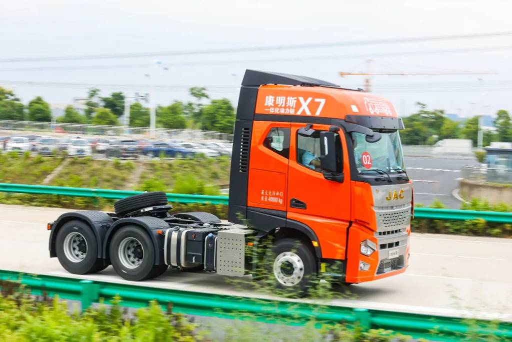 Star Product | JAC Star X7: The Preferred Power for Coal Transportation in Autumn and Winter