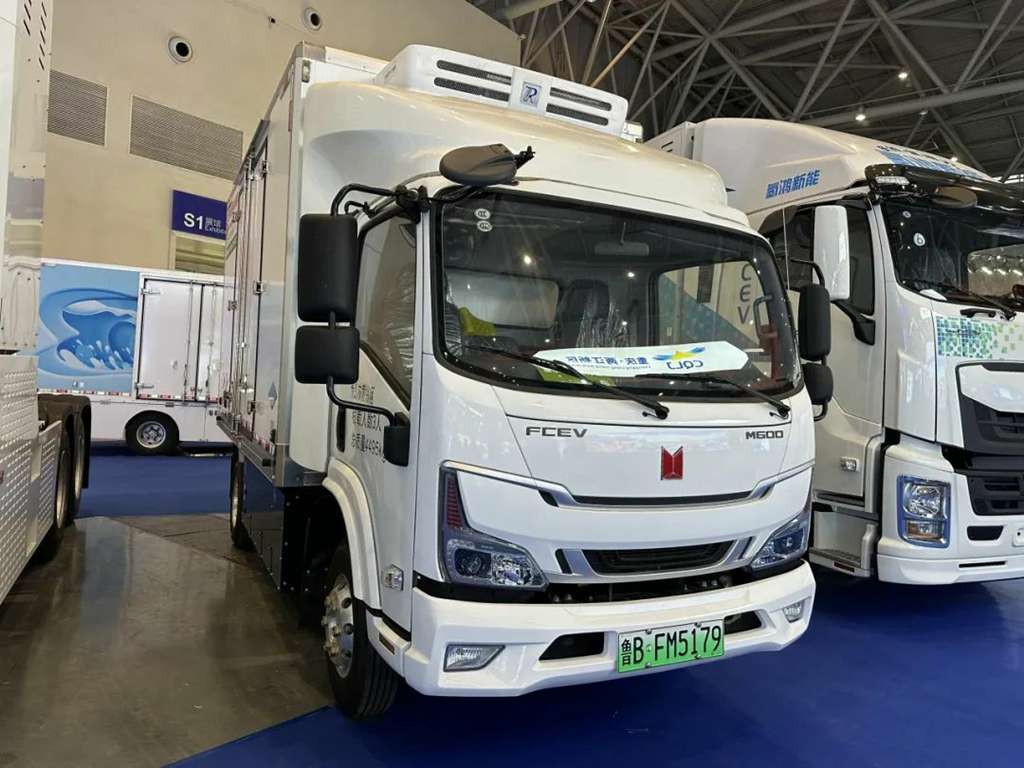 Hydrogen Fuel Cell Truck "Shuanglong", Qingling M600 Series Leading the Way in New Energy!