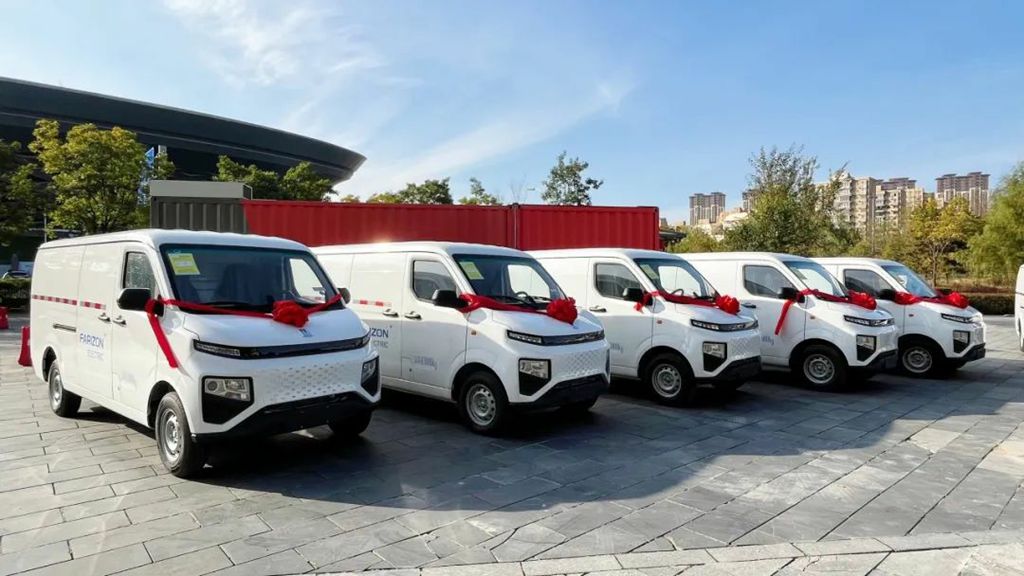 First Batch of Xingxiang V6E Battery-Swapping Models Successfully Delivered, Farizon New Energy Commercial Vehicle Deepens its Market Presence in Inner Mongolia