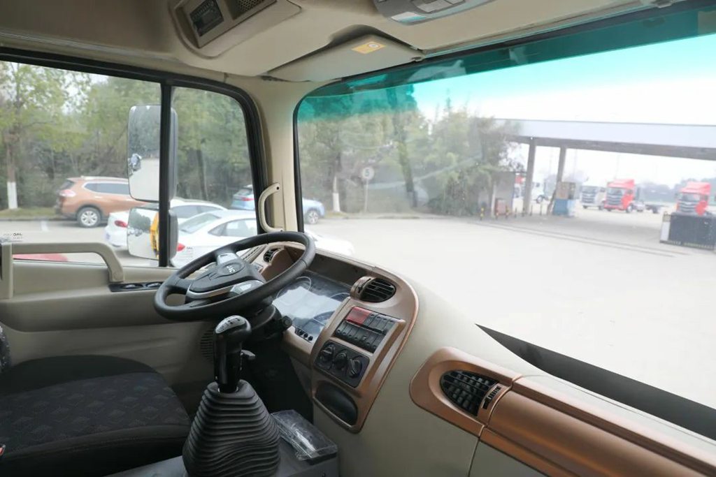 Star Product丨A Comprehensive Solution for Tipper Truck Applications: JAC Gallop 8×4 Tipper Truck Stands Out!
