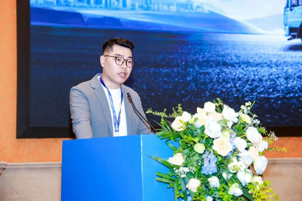 New Breakthrough! Yutong Heavy-duty Truck 600kWh New Model Makes Its Debut in "Jiangcheng Wuhan"!