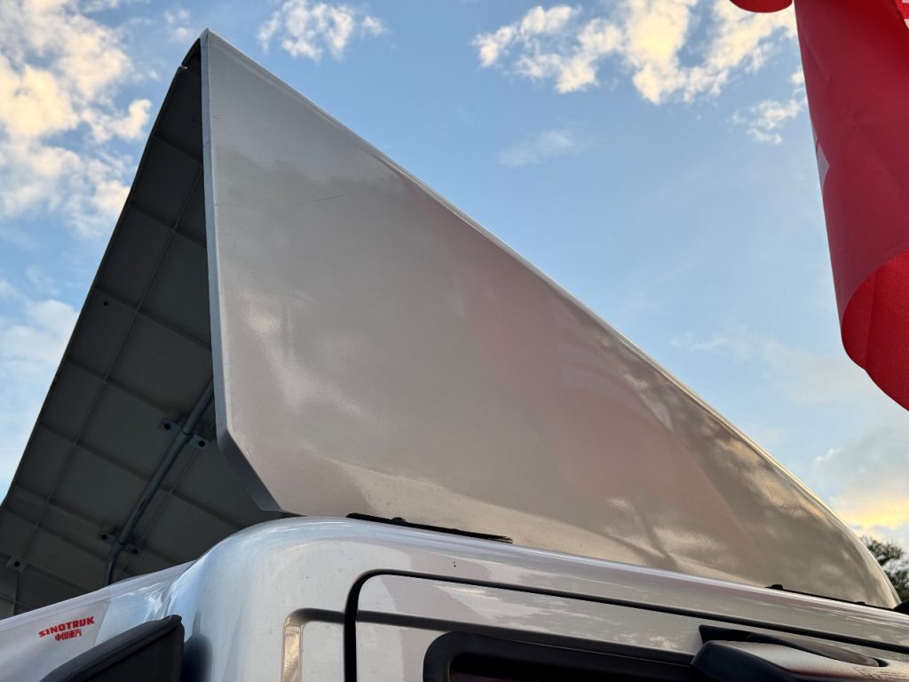 Chinese Light Trucks Begin to Adopt European Style? Spacious, Powerful, and the New HOWO Hanjiang Pro Light Truck Unveiled