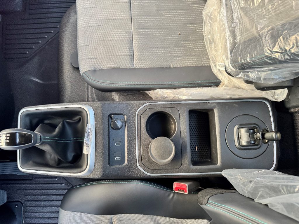 Chinese Light Trucks Begin to Adopt European Style? Spacious, Powerful, and the New HOWO Hanjiang Pro Light Truck Unveiled