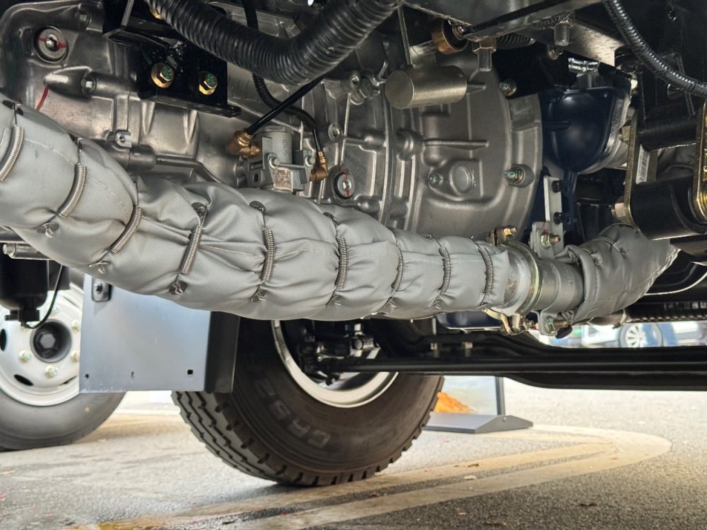 Chinese Light Trucks Begin to Adopt European Style? Spacious, Powerful, and the New HOWO Hanjiang Pro Light Truck Unveiled