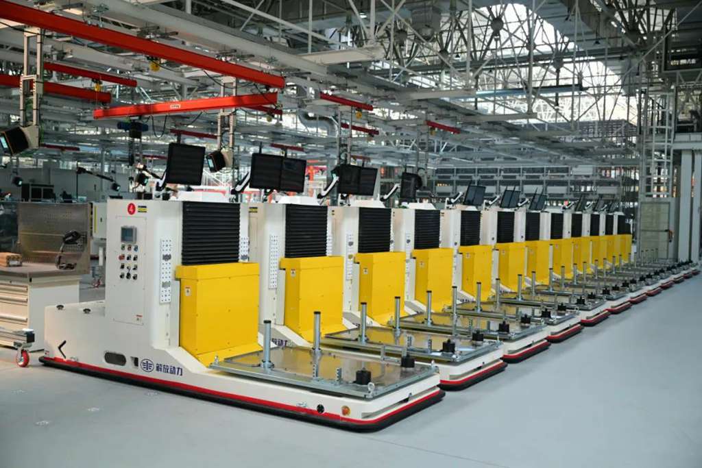 FAW Jiefang 6DV Super Factory Starts Production and Debuts First Hydrogen Engine
