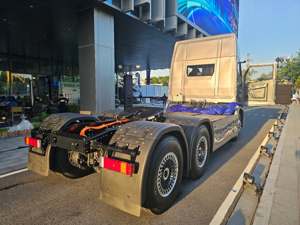 GAC’s First Commercial Vehicle: Stunning Design, Ultra-lightweight — A Closer Look at the GAC Commercial Vehicle T9