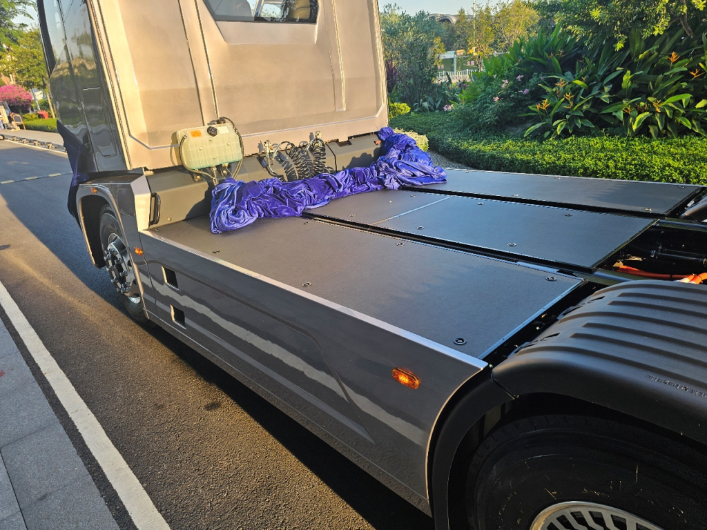 GAC’s First Commercial Vehicle: Stunning Design, Ultra-lightweight — A Closer Look at the GAC Commercial Vehicle T9
