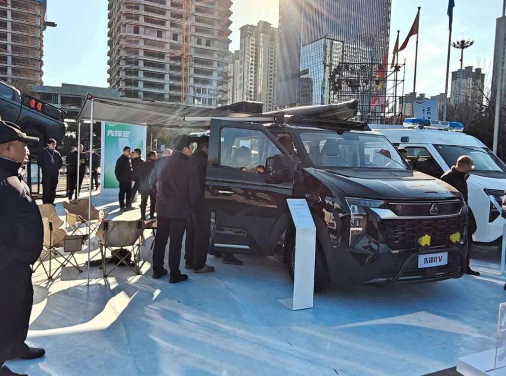 Sinotruk Officially Launches the All-New Light Bus Brand Vanguard V with a Full Range of Models