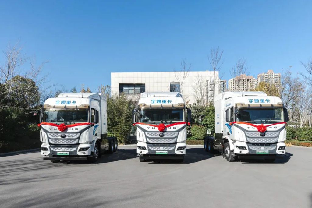 Powerful Witness | Yutong Hydrogen Fuel Heavy-Duty Truck High-Speed Version Launched and Delivered, Leading Zero-Carbon Transport to New Heights