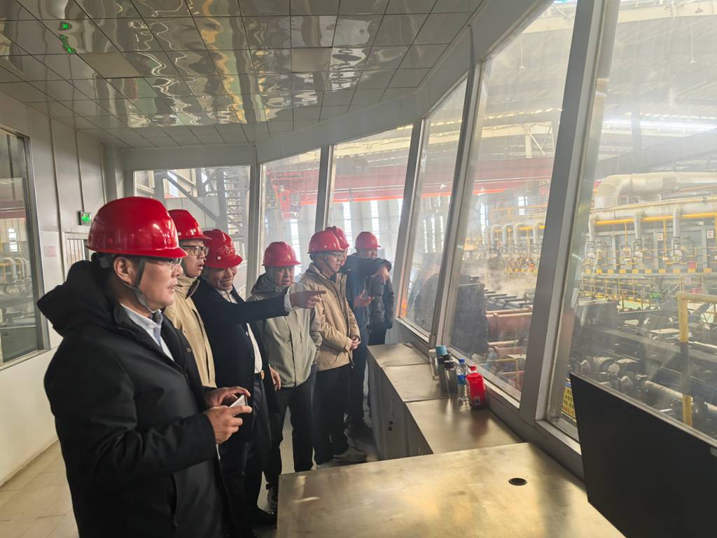 120 Dongfeng Tianlong Trucks Delivered! Supporting Yunnan Fenggang Changsheng Logistics