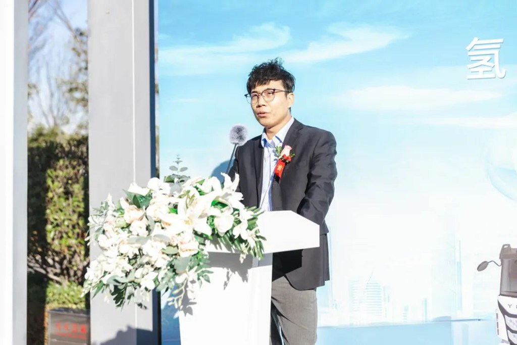 Powerful Witness | Yutong Hydrogen Fuel Heavy-Duty Truck High-Speed Version Launched and Delivered, Leading Zero-Carbon Transport to New Heights
