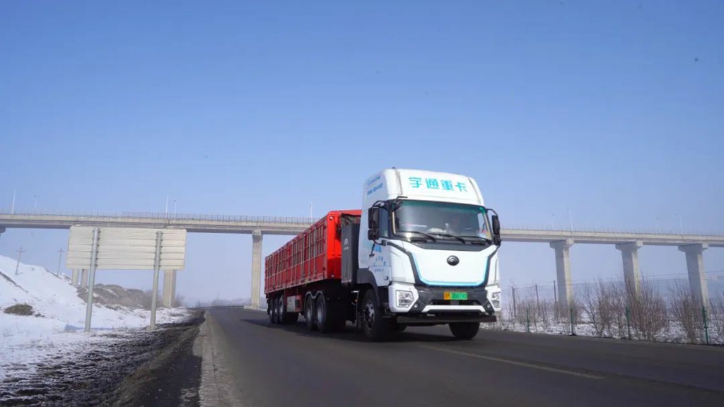 Breaking Through Long Distances: Yutong New Energy Heavy Trucks Set a Record with 3,000-kilometer Actual Operation!