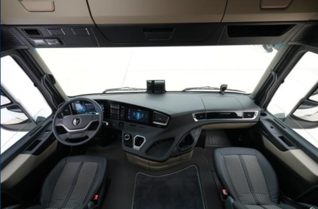 The Auman Xingyi Hydrogen Fuel Heavy Truck has been launched, ushering in a new era of green transportation with "hydrogen"