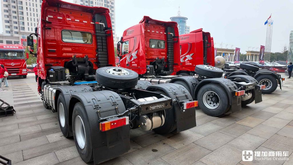 Empowered by the Loong-Gine 3.0 Power Chain! High Efficiency, Intelligence, Fuel Saving, and Cab Upgrade, the New Rongyao Version of DFCV Tianlong KX is Here!