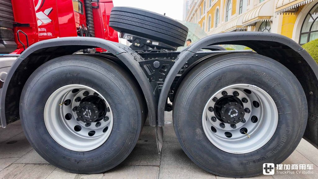 Empowered by the Loong-Gine 3.0 Power Chain! High Efficiency, Intelligence, Fuel Saving, and Cab Upgrade, the New Rongyao Version of DFCV Tianlong KX is Here!