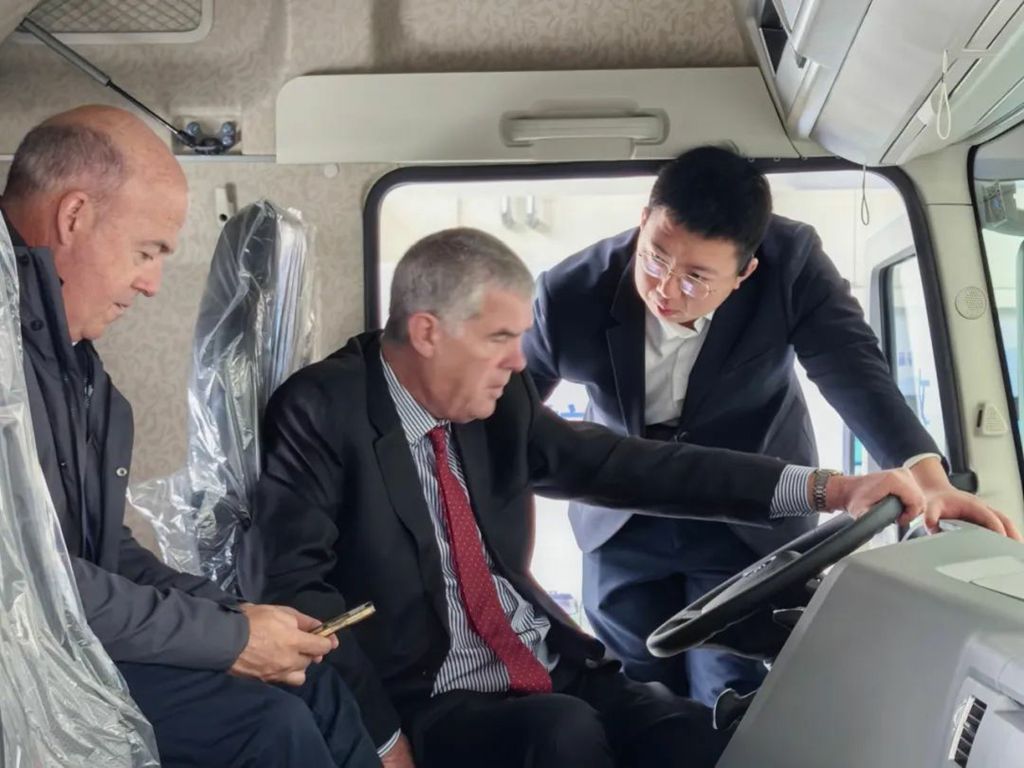 New Breakthrough! FAW Trucks Signs a Memorandum of Cooperation with Australian Dealers