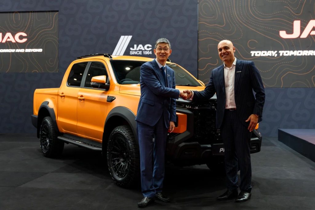 The Global Debut of the T9 PHEV: JAC Shines at the 2025 Melbourne International Motor Show