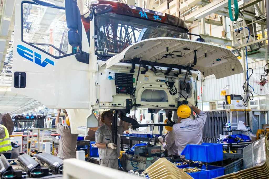 FAW Trucks Opens a New Chapter of Development with Innovative Technology