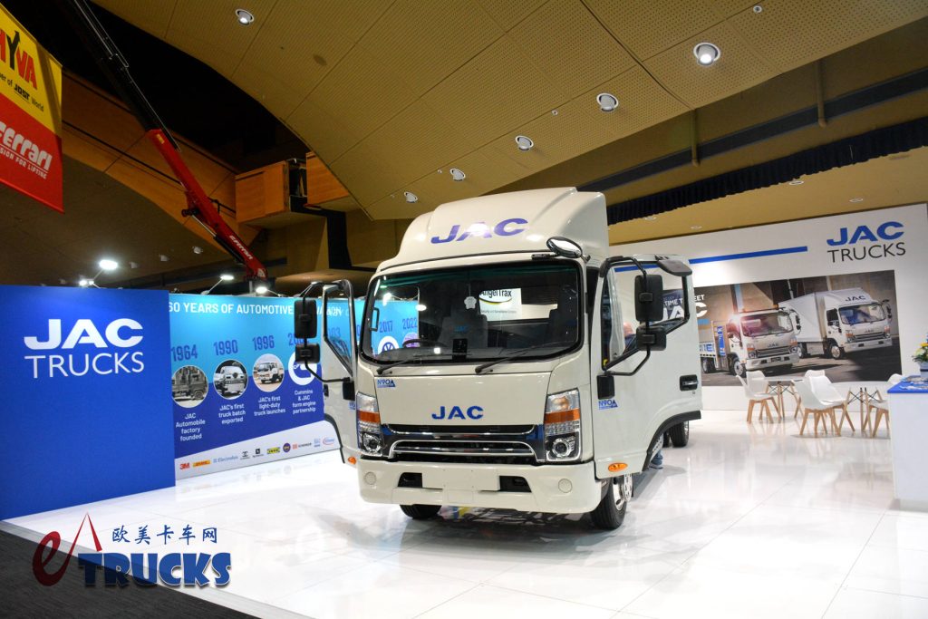 China's Dongfeng and Windrose Make Their Australian Debut; Japanese Trucks Dominate Half the Market? Touring the 2025 Brisbane Truck Show · Asian Trucks Edition
