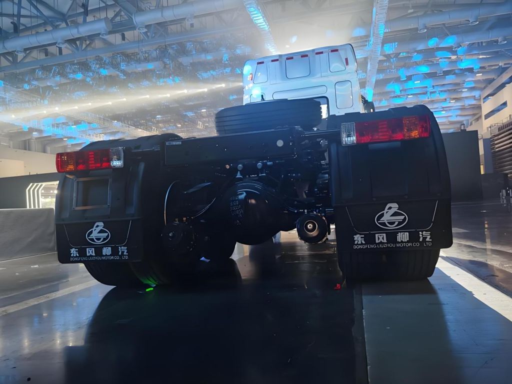 Great Breakthrough in Three-Electric Technologies! Chenglong YIWEI 5 Sets a Performance Benchmark for New Energy Heavy-Duty Trucks
